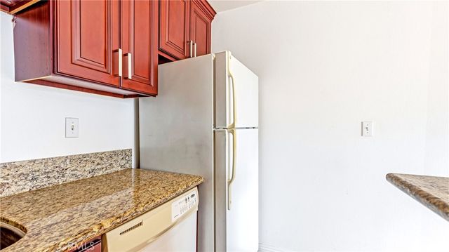 5585 E Pacific Coast 230, Long Beach, CA 90804