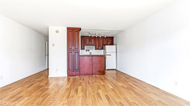 5585 E Pacific Coast 230, Long Beach, CA 90804
