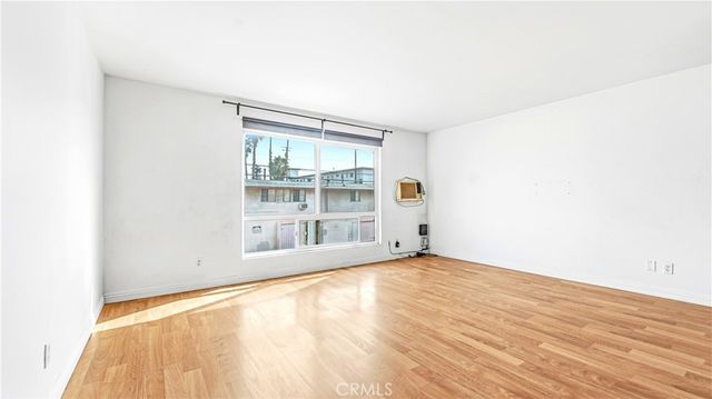 5585 E Pacific Coast 230, Long Beach, CA 90804