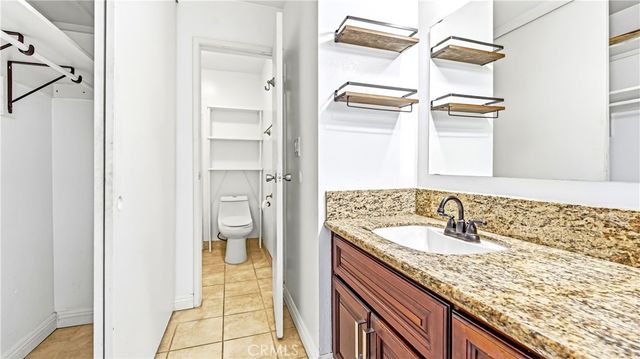 5585 E Pacific Coast 230, Long Beach, CA 90804