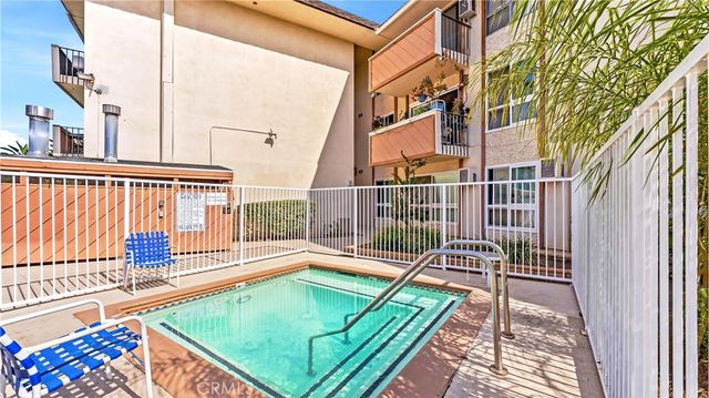 5585 E Pacific Coast 230, Long Beach, CA 90804