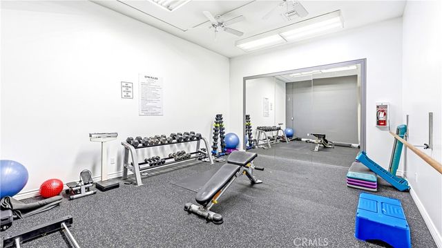 5585 E Pacific Coast 230, Long Beach, CA 90804