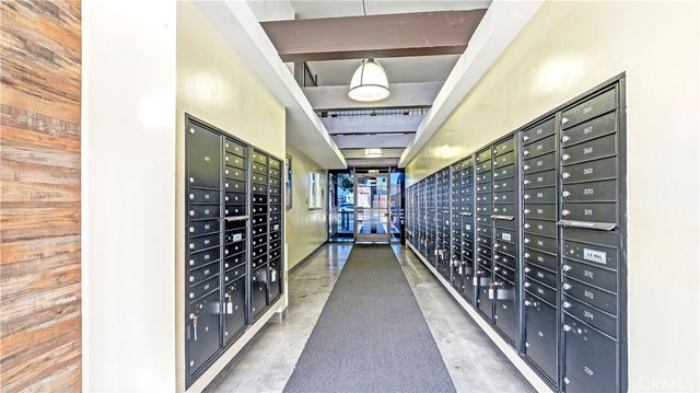 5585 E Pacific Coast 230, Long Beach, CA 90804