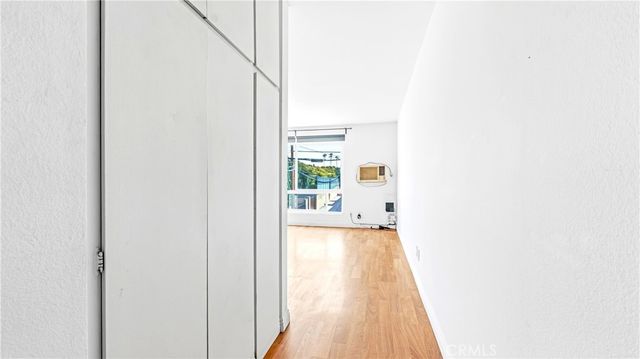 5585 E Pacific Coast 230, Long Beach, CA 90804