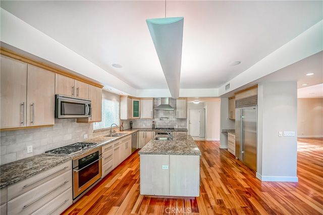 5512 Leghorn, Sherman Oaks, CA 91401