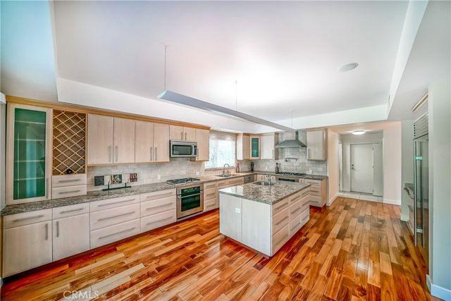 5512 Leghorn, Sherman Oaks, CA 91401