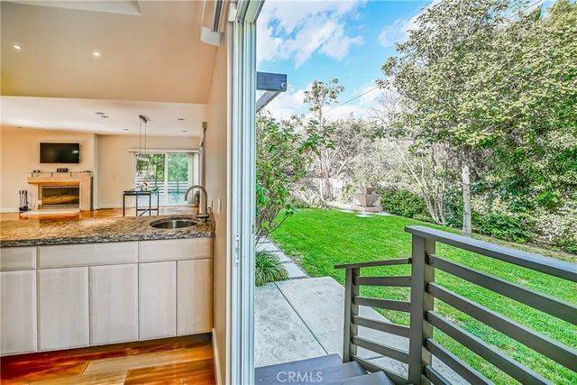 5512 Leghorn, Sherman Oaks, CA 91401