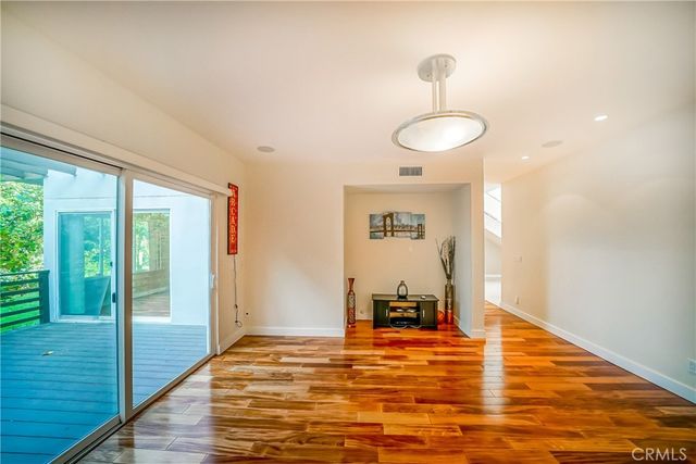 5512 Leghorn, Sherman Oaks, CA 91401