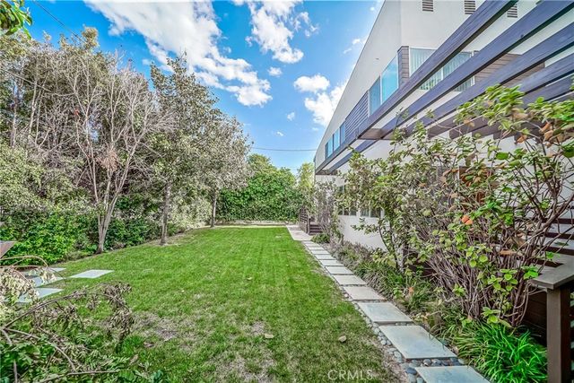 5512 Leghorn, Sherman Oaks, CA 91401