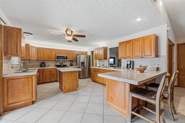 2580 SW Bayshore Blvd, Port St. Lucie, FL 34984