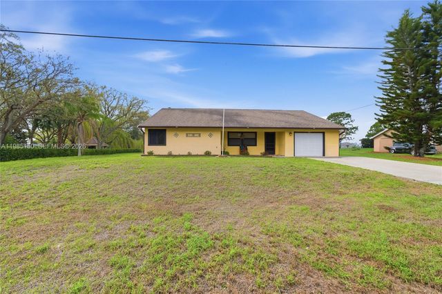 2580 SW Bayshore Blvd, Port St. Lucie, FL 34984