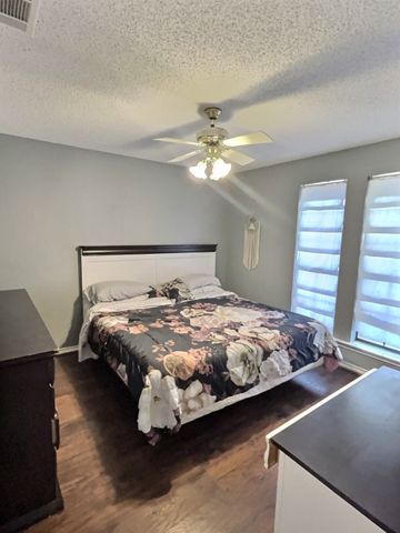 526 Sierra Drive, Desoto, TX 75115