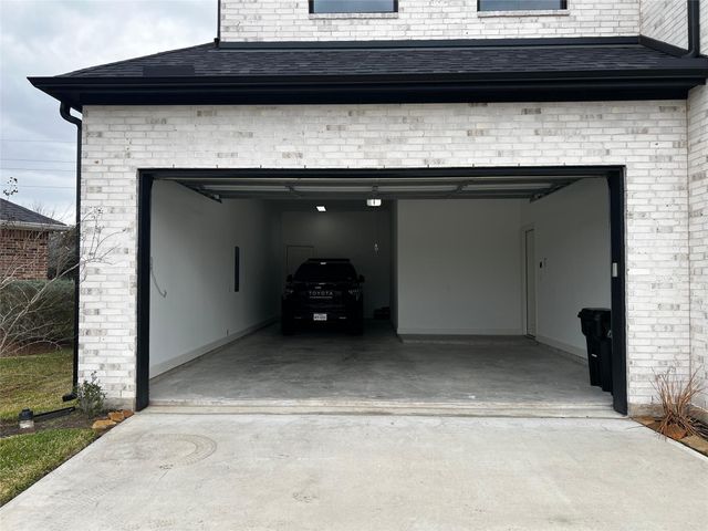 32707 Waterfowl Drive, Fulshear, TX 77441