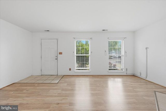 5129 DOMINION DR, Fredericksburg, VA 22407