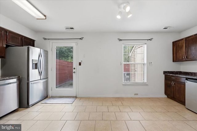 5129 DOMINION DR, Fredericksburg, VA 22407