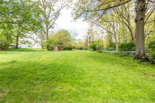 2172 Lyndway Road, Beachwood, OH 44122