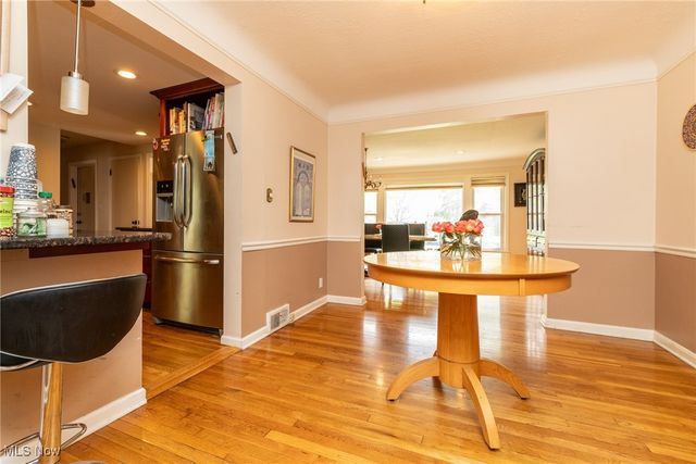 2172 Lyndway Road, Beachwood, OH 44122