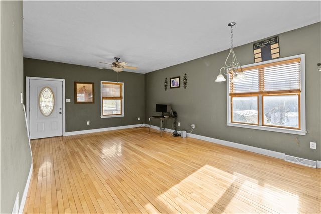 304 Reed St, Jeannette, PA 15644