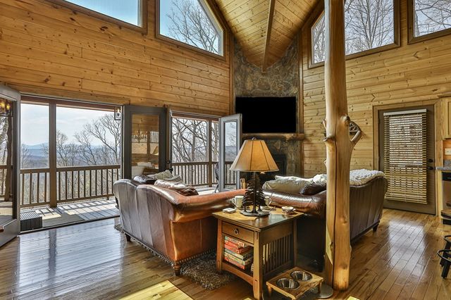 268 Oak Ledge Road, Morganton, GA 30560