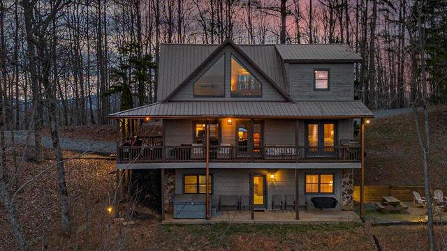 268 Oak Ledge Road, Morganton, GA 30560