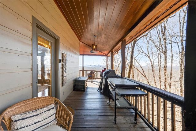 268 Oak Ledge Road, Morganton, GA 30560