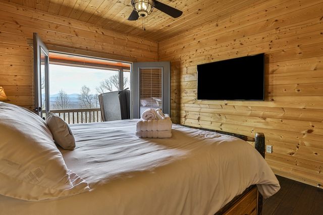 268 Oak Ledge Road, Morganton, GA 30560