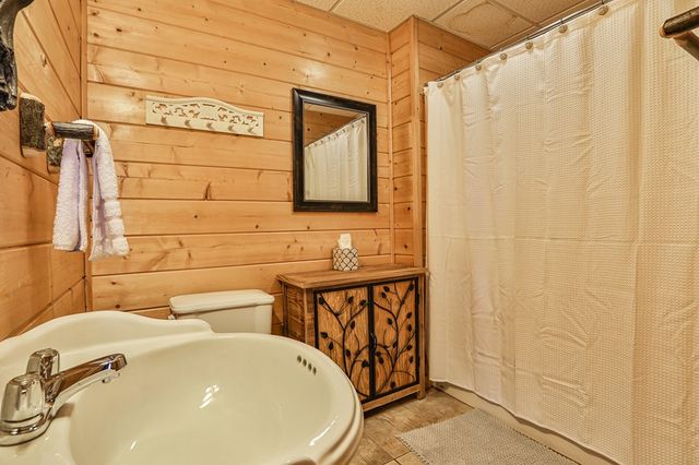 268 Oak Ledge Road, Morganton, GA 30560