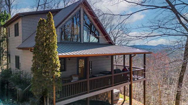 268 Oak Ledge Road, Morganton, GA 30560