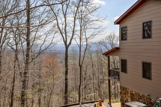 268 Oak Ledge Road, Morganton, GA 30560