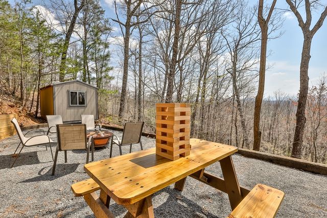 268 Oak Ledge Road, Morganton, GA 30560