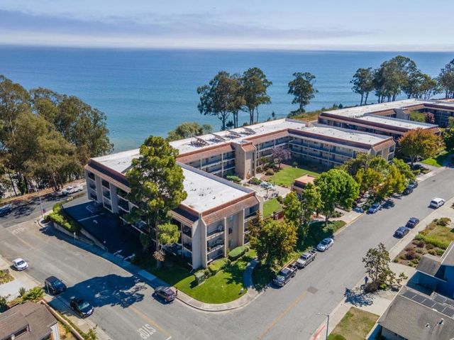 870 Park Avenue 110, Capitola, CA 95010