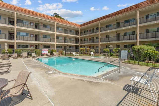 870 Park Avenue 110, Capitola, CA 95010