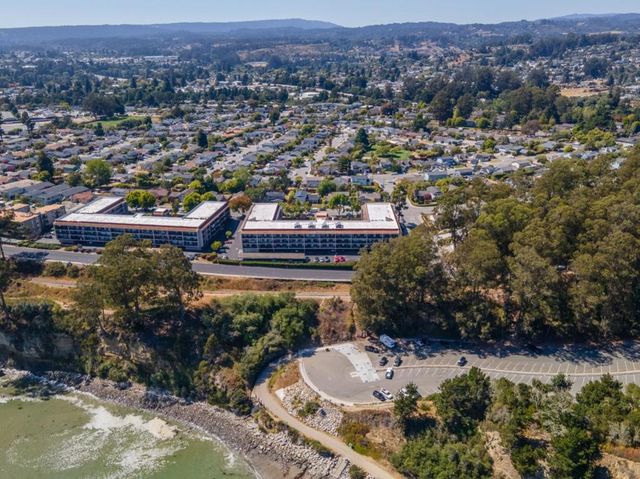 870 Park Avenue 110, Capitola, CA 95010
