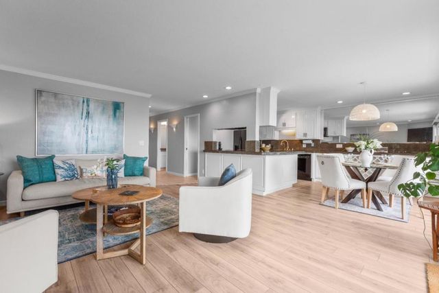 870 Park Avenue 110, Capitola, CA 95010