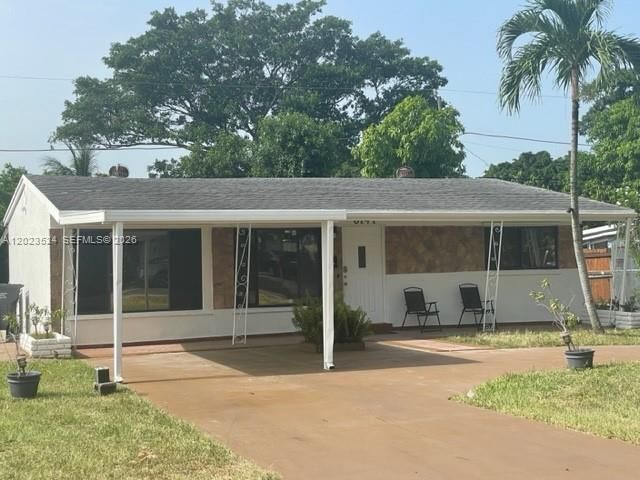 6141 Wiley St, Hollywood, FL 33023