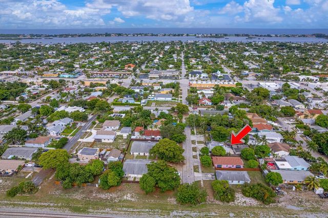 516 Nathan Hale Road Unit 1, West Palm Beach, FL 33405