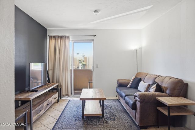 1810 E Blacklidge Dr Apt 416, Tucson, AZ 85719