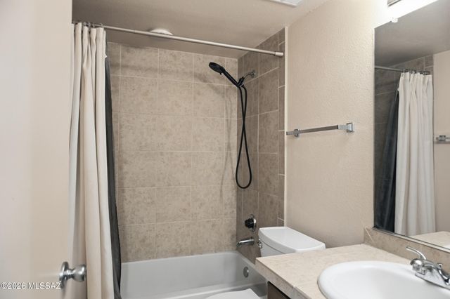 1810 E Blacklidge Dr Apt 416, Tucson, AZ 85719