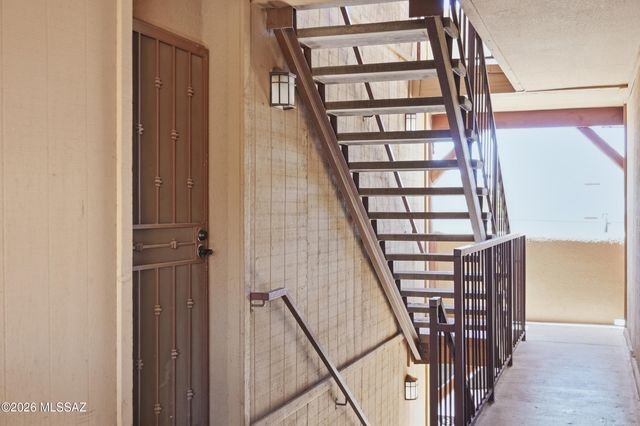 1810 E Blacklidge Dr Apt 416, Tucson, AZ 85719