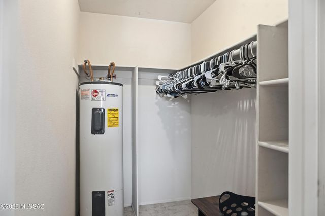 1810 E Blacklidge Dr Apt 416, Tucson, AZ 85719