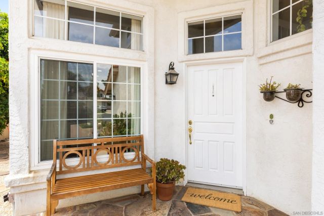 1883 Timber Trail, Vista, CA 92081
