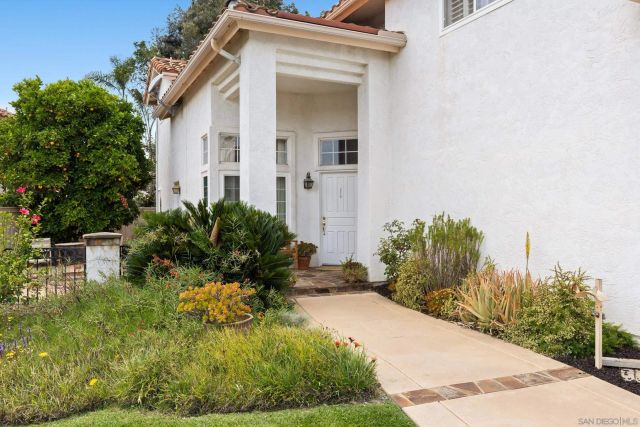 1883 Timber Trail, Vista, CA 92081
