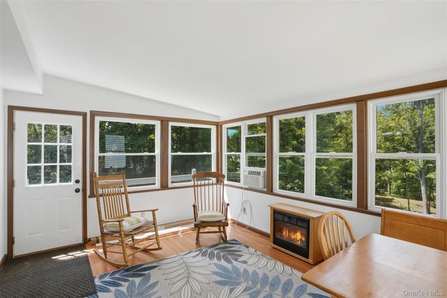 12 Talbot Drive, Pleasant Valley, NY 12569