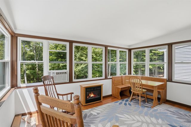 12 Talbot Drive, Pleasant Valley, NY 12569