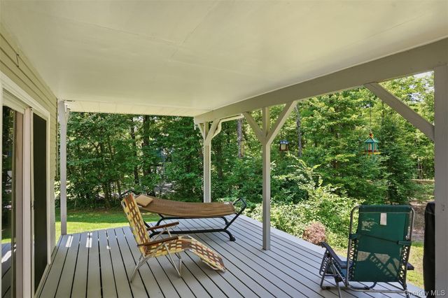 12 Talbot Drive, Pleasant Valley, NY 12569