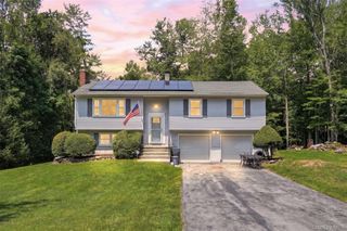 12 Talbot Drive, Pleasant Valley, NY 12569