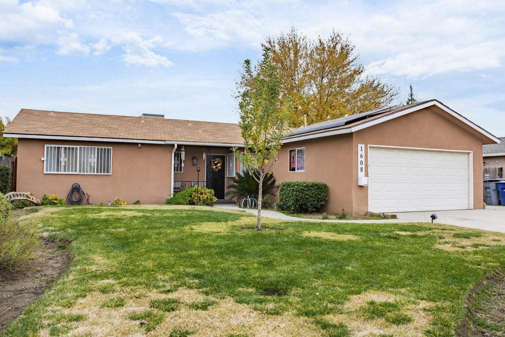 1608 Gettysburg Avenue, Clovis, CA 93611
