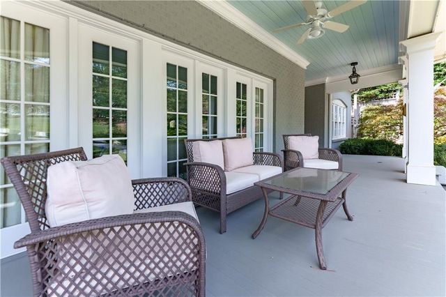 2394 Montview NW Drive, Atlanta, GA 30305