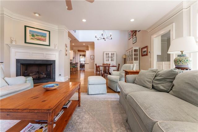 2394 Montview NW Drive, Atlanta, GA 30305