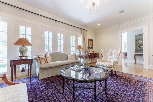 2394 Montview NW Drive, Atlanta, GA 30305